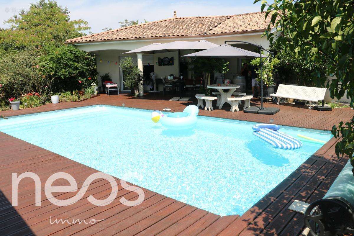 Maison 137 m² à Genissac  - photo 51
