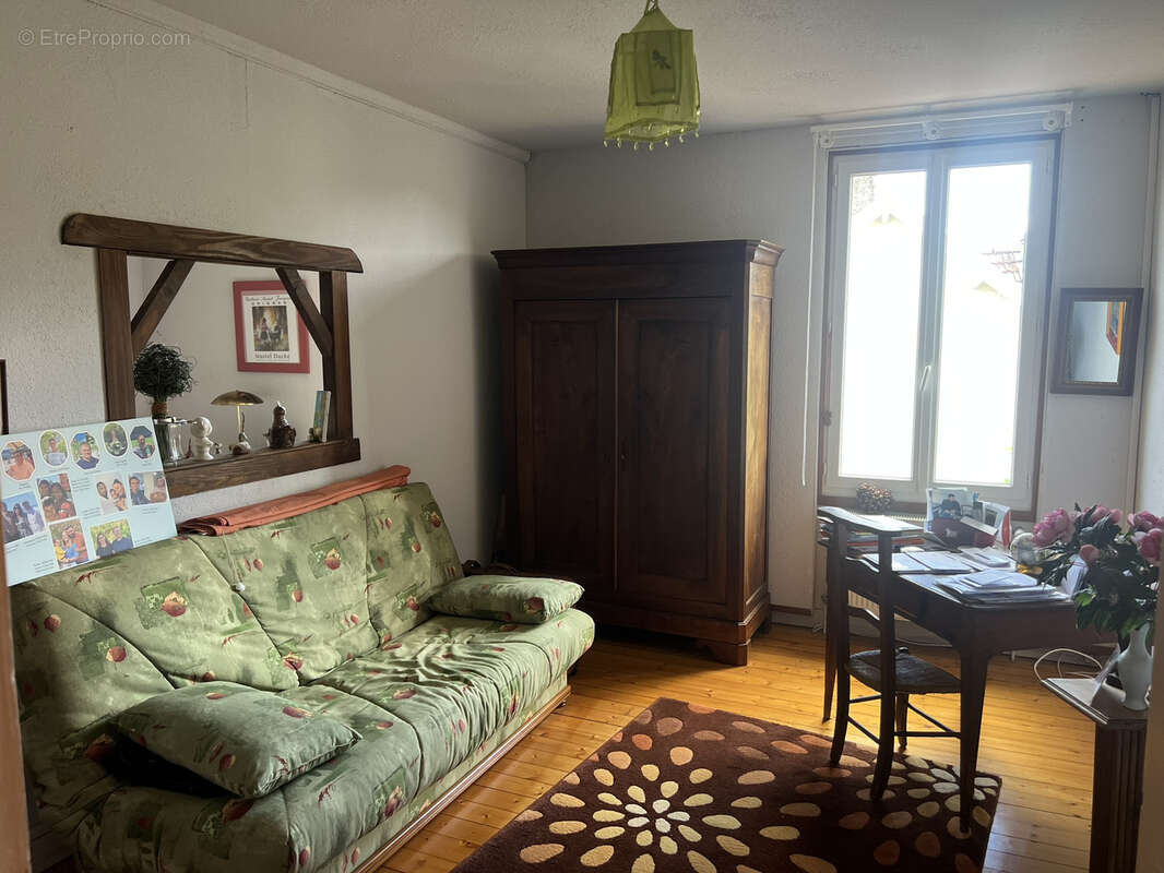Maison à CHAROLLES