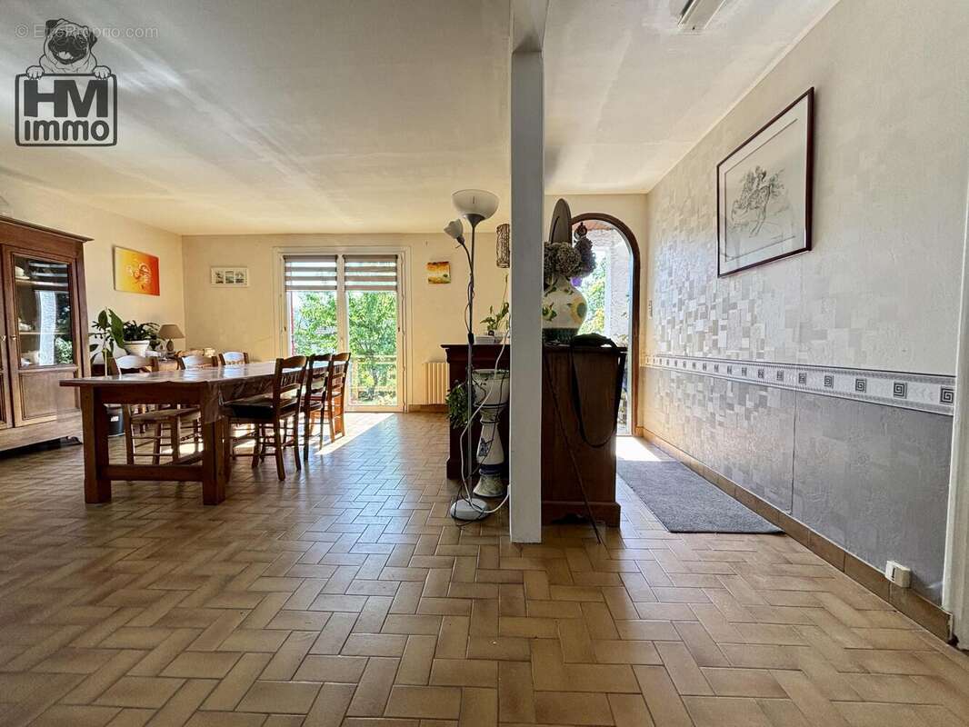 n°5 - Maison à AMBAZAC