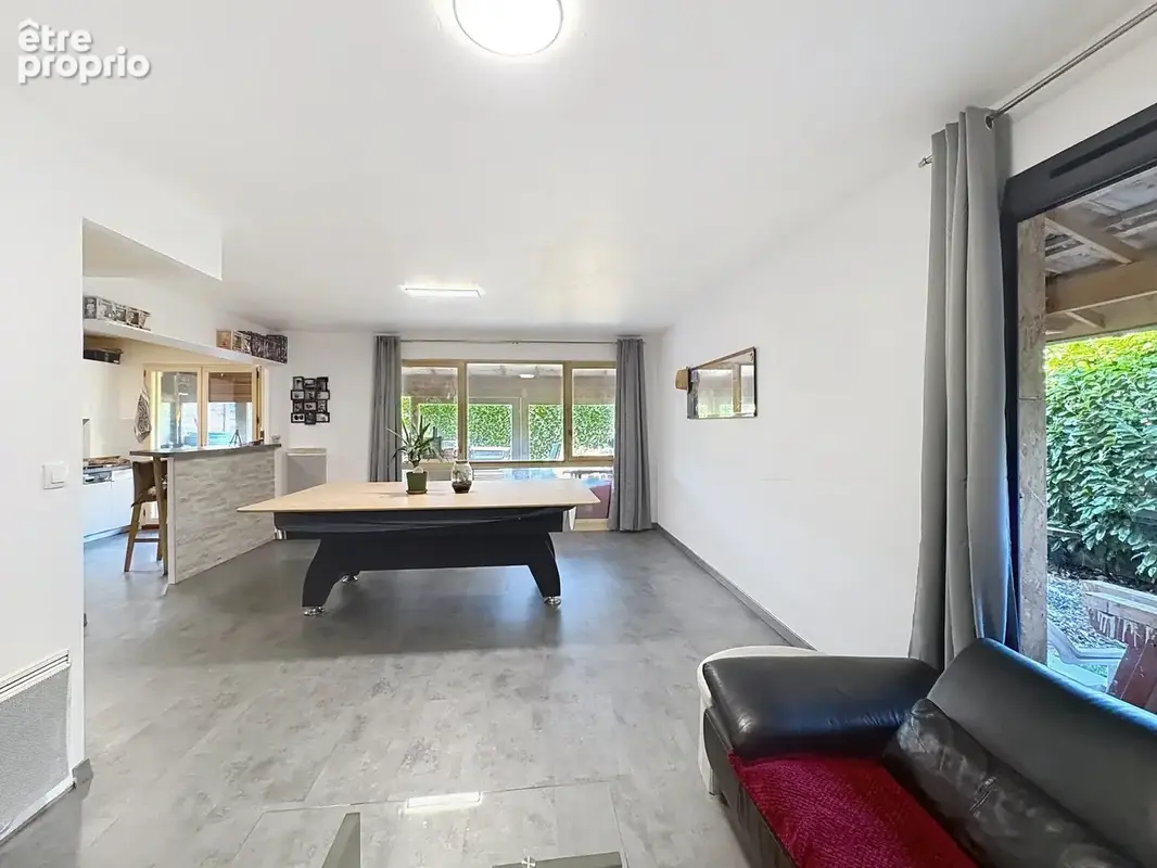 Maison mitoyenne de 118m2 et 4 grandes chambres - VERSONNEX - photo 3