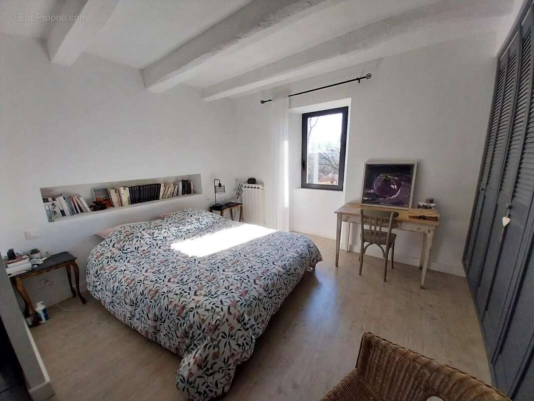 Maison à CAHUZAC-SUR-VERE