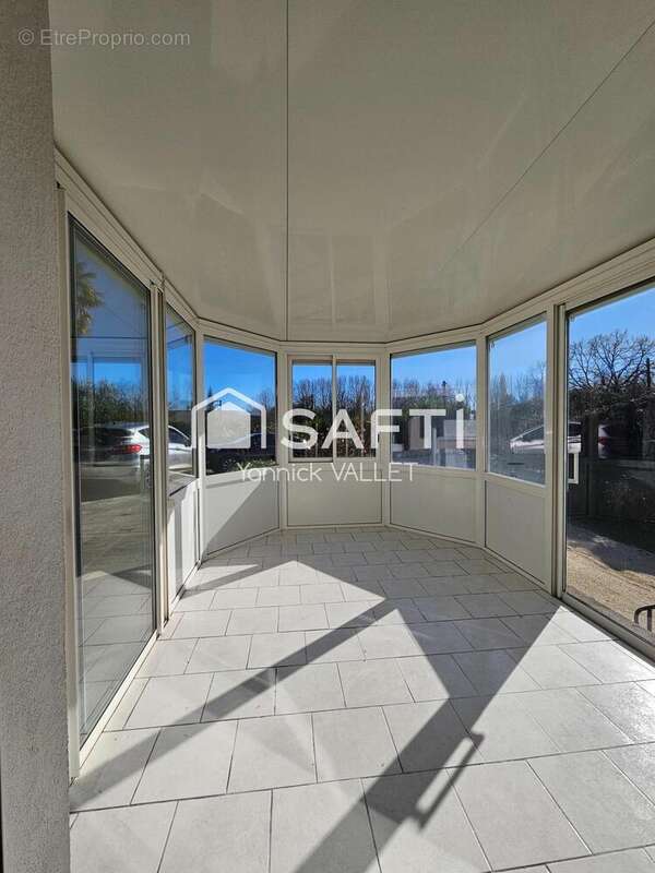 Maison 125 m² à Montignac-Le-Coq  - photo 6