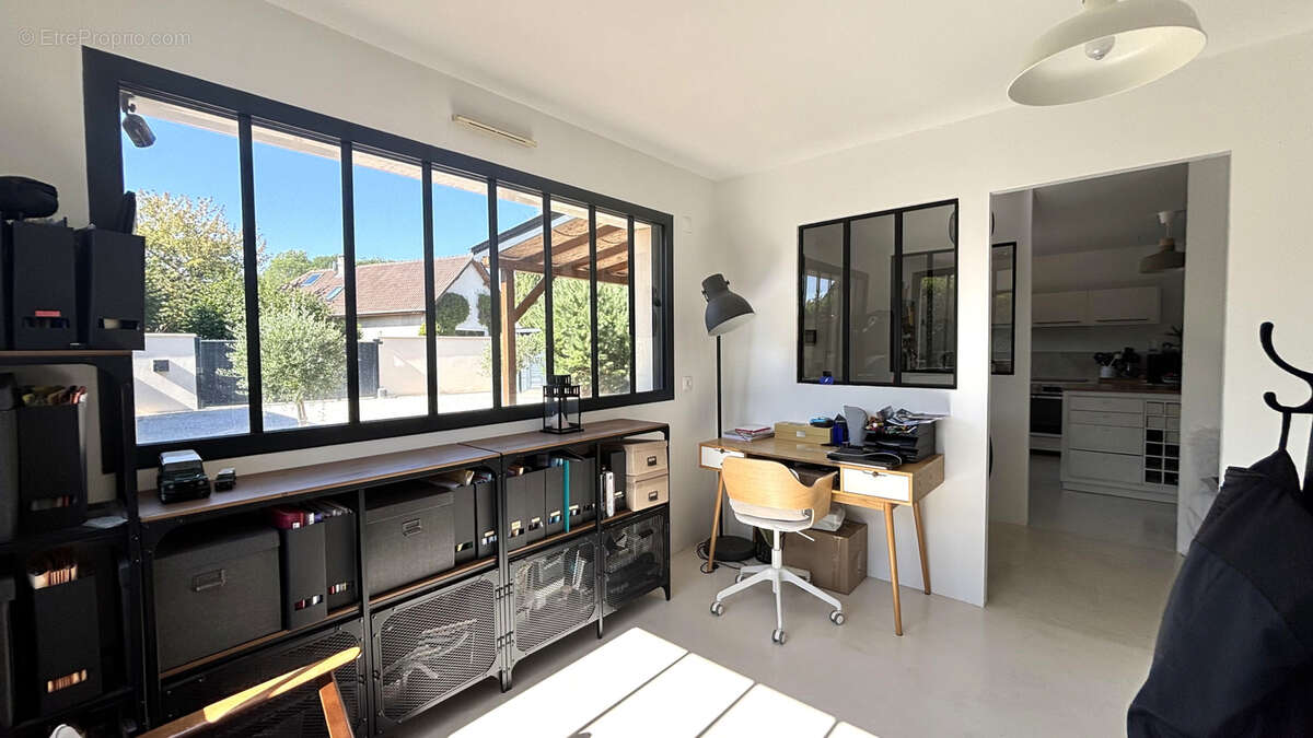 Maison recente en impasse - photo 3