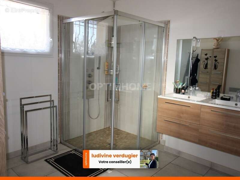 Maison à SAINT-ETIENNE-DE-FOUGERES