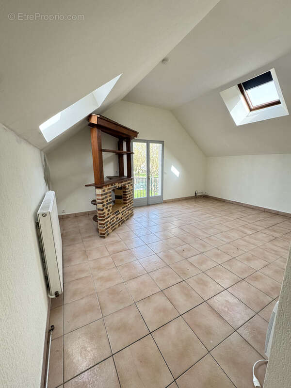 Maison à EGREVILLE