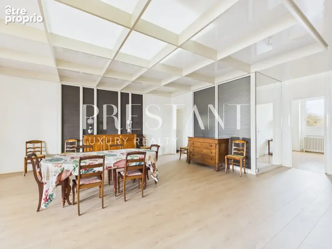 Appartement face au Jardin Public, au cur de lune des adresses les plus prestigieuses de Bordeaux. - photo 19