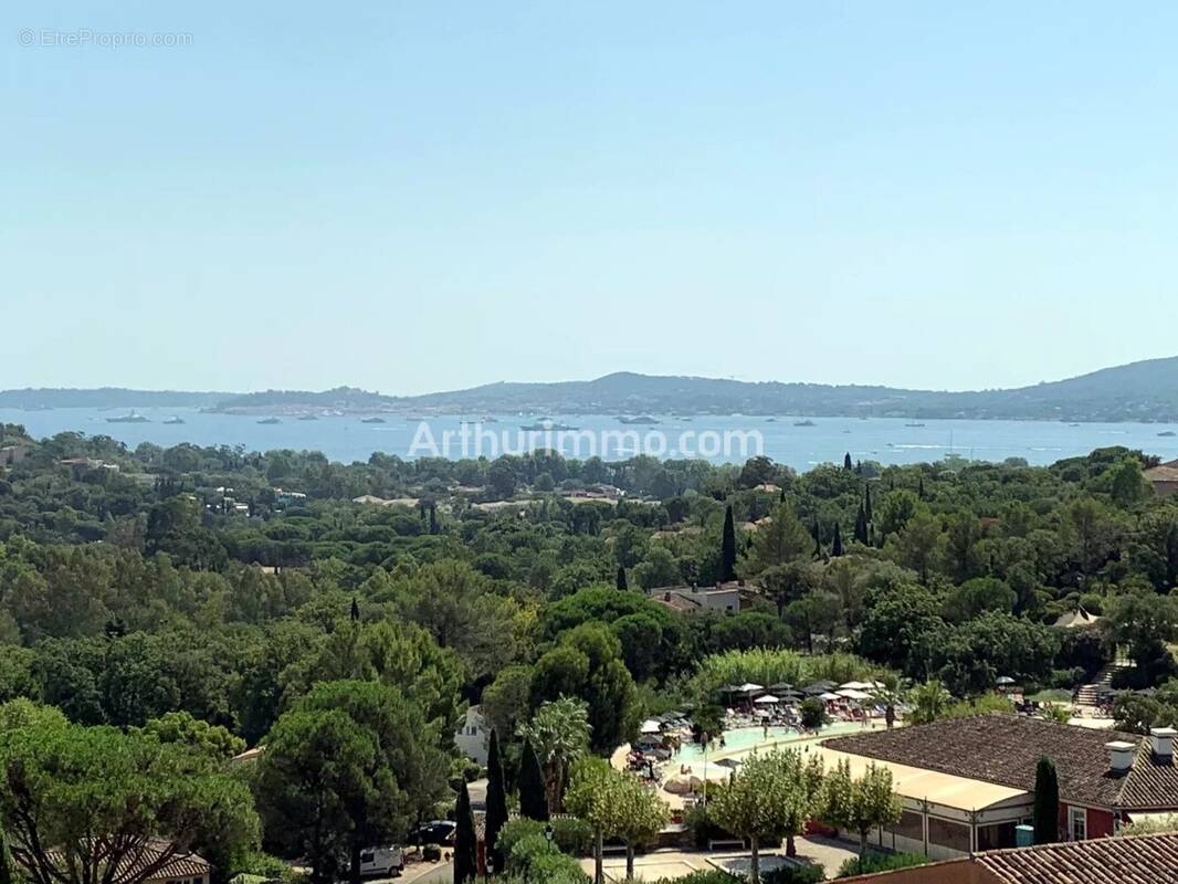 Appartement à GRIMAUD