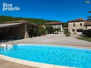 Swimming pool and outdoor space overlooking the grounds of this country house in Southwest France. - Maison à AURIGNAC