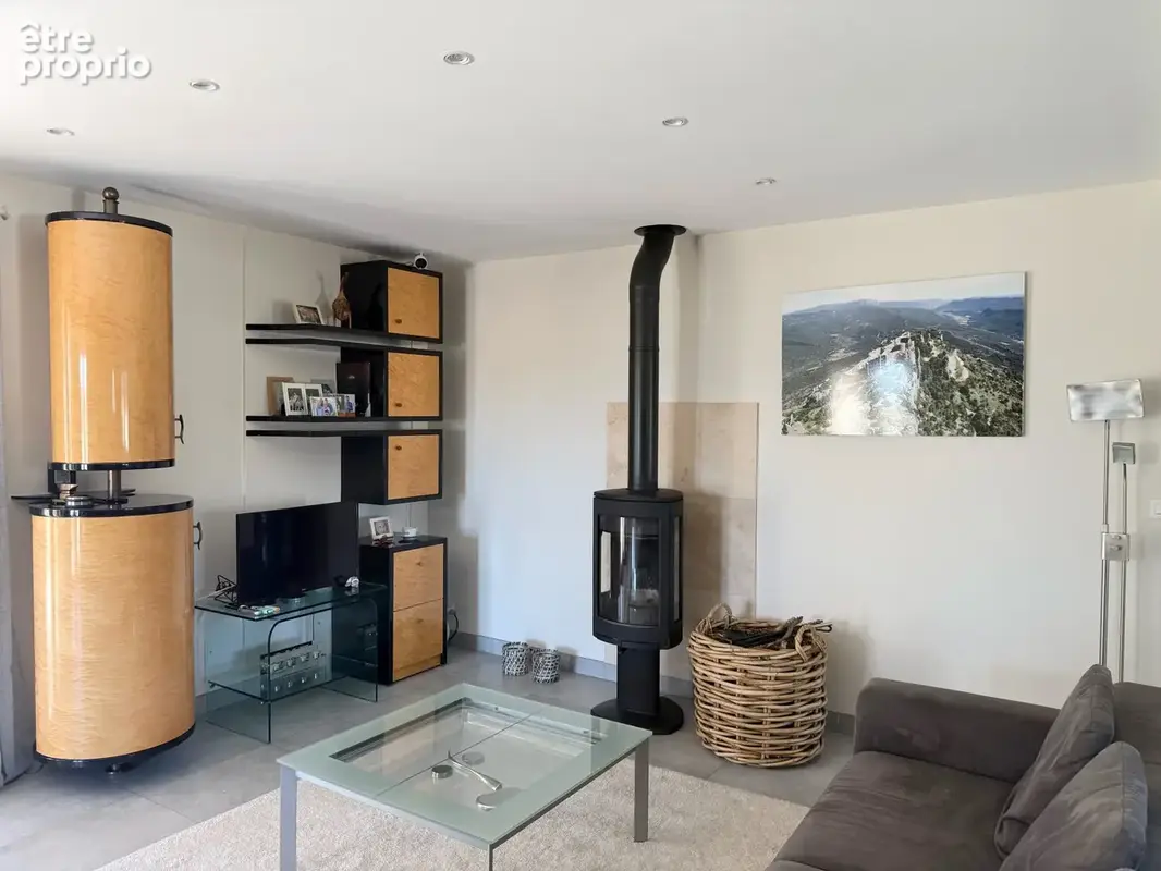 Superbe villa avec piscine et vue imprenable sur le village - photo 10