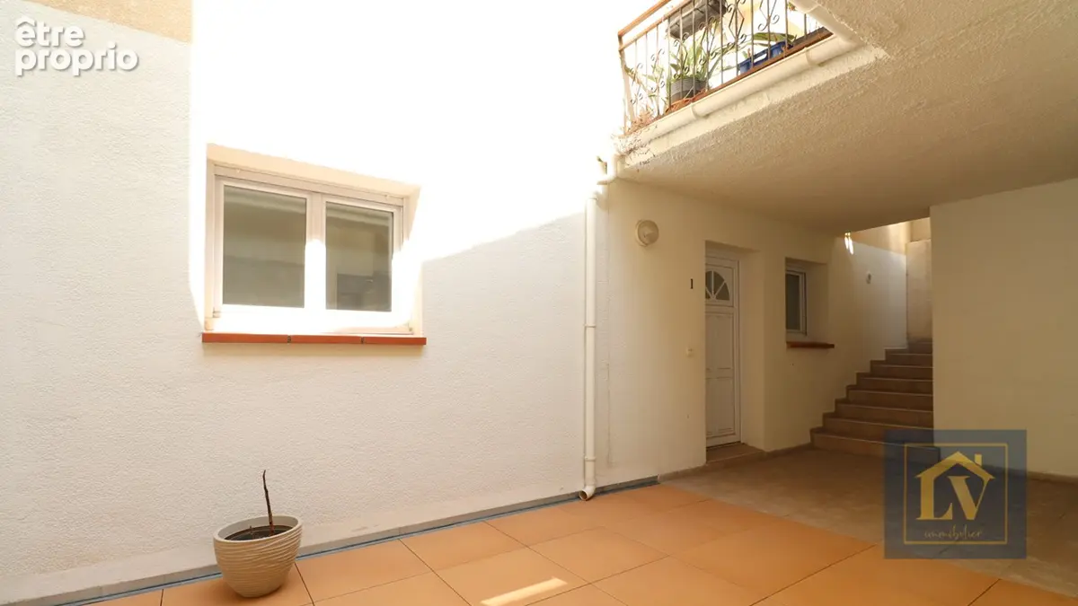 A vendre spacieux T3 avec place de stationnement dans garage - photo 2