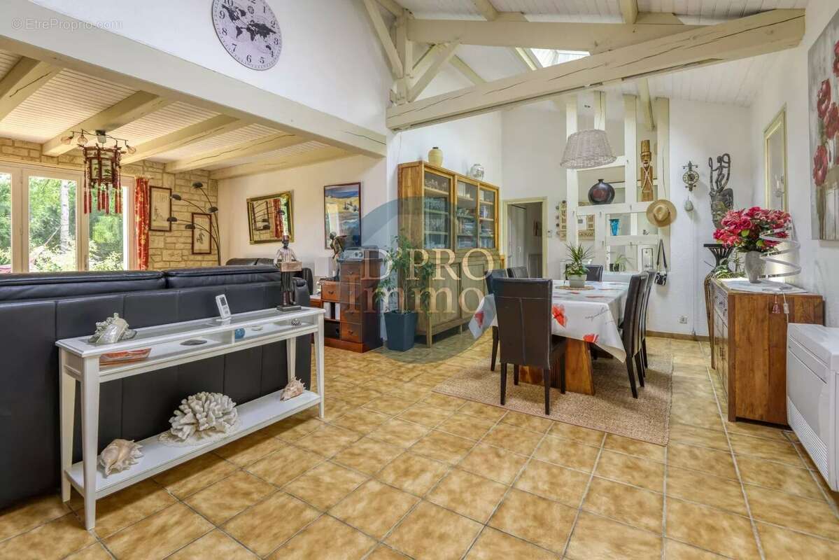 Maison à LA CHEVROLIERE