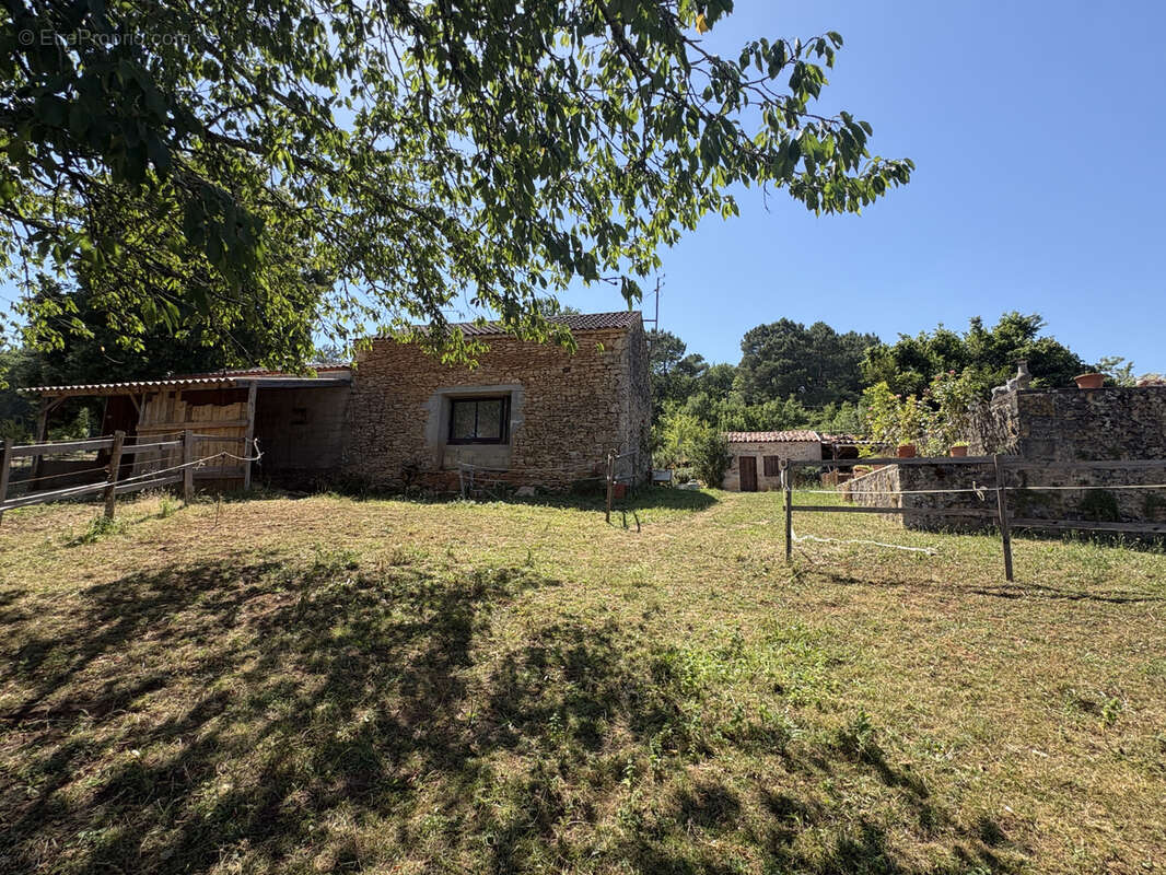 Magnifique corps de ferme en pierre avec vue imprenable   Lot (46) - photo 6