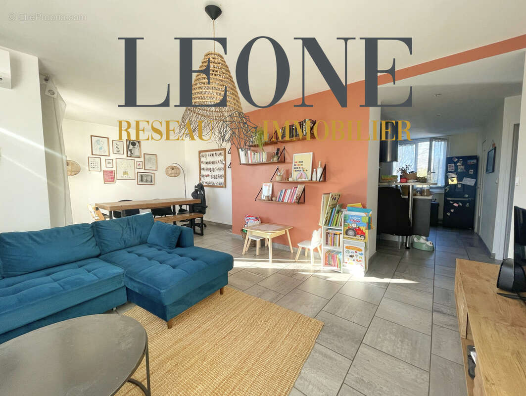 Appartement à SAINT-SYMPHORIEN-D'OZON