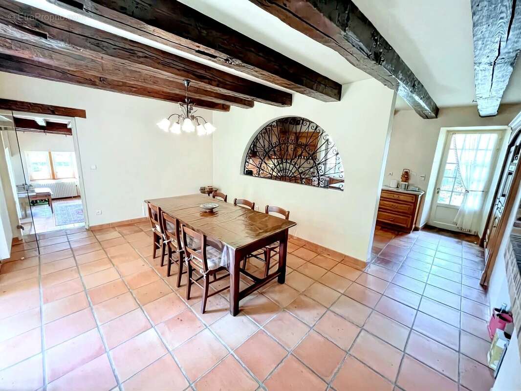 Maison à SAVIGNAC-LEDRIER