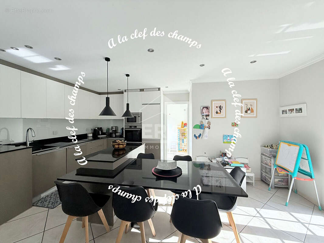 Maison à GIF-SUR-YVETTE