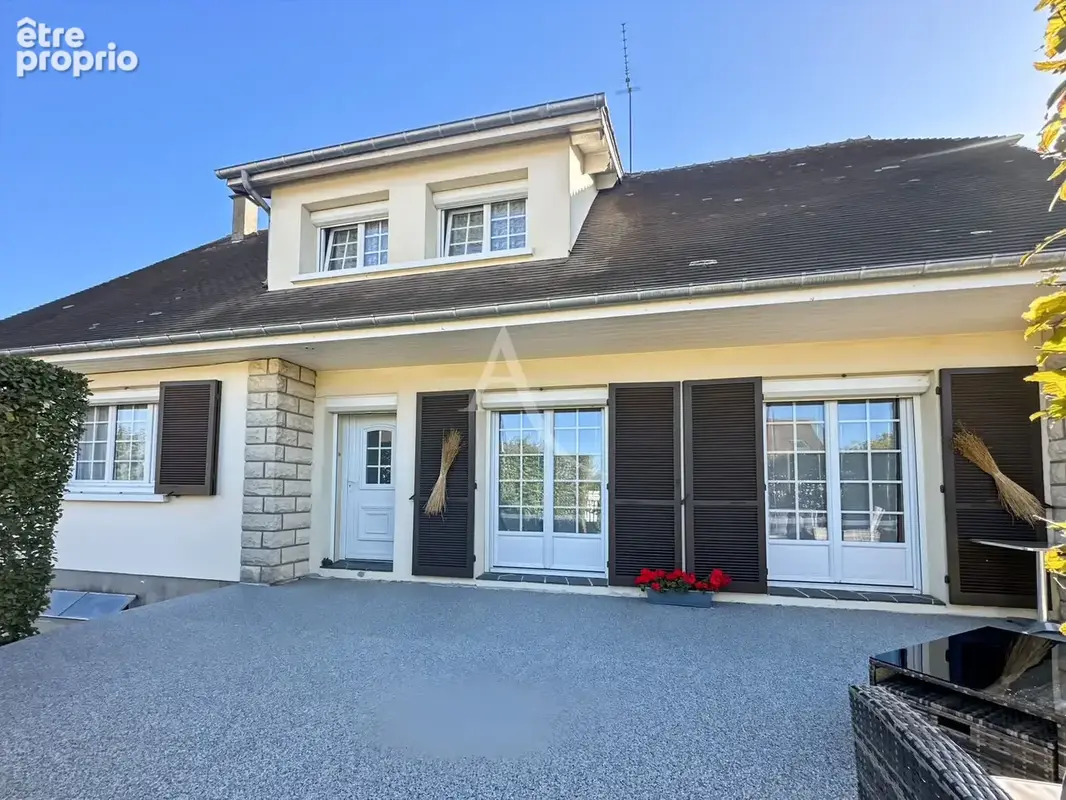 Maison à ETREPAGNY