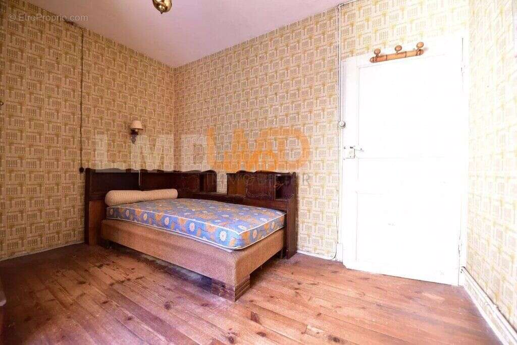Maison à REQUISTA