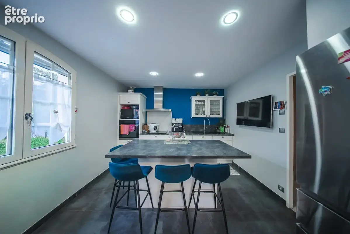 Maison 6 pièces 183 m² à vendre à Chanonat (63450) - photo 8