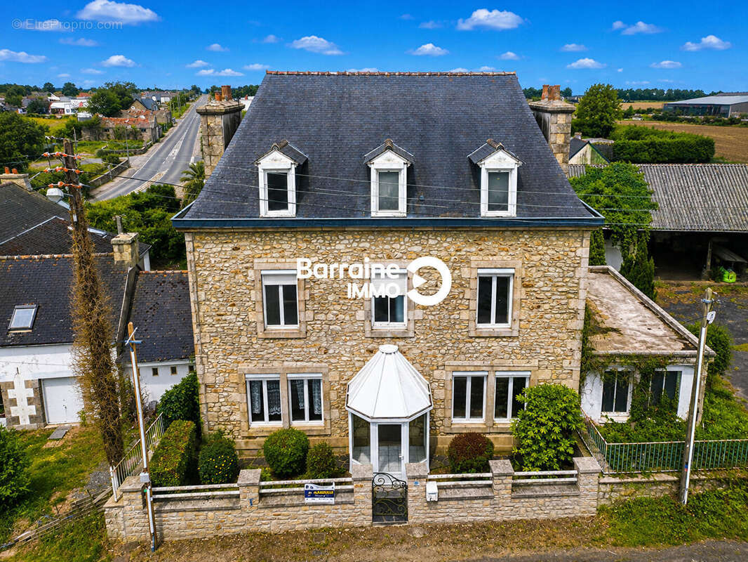 Maison à PLOUENAN