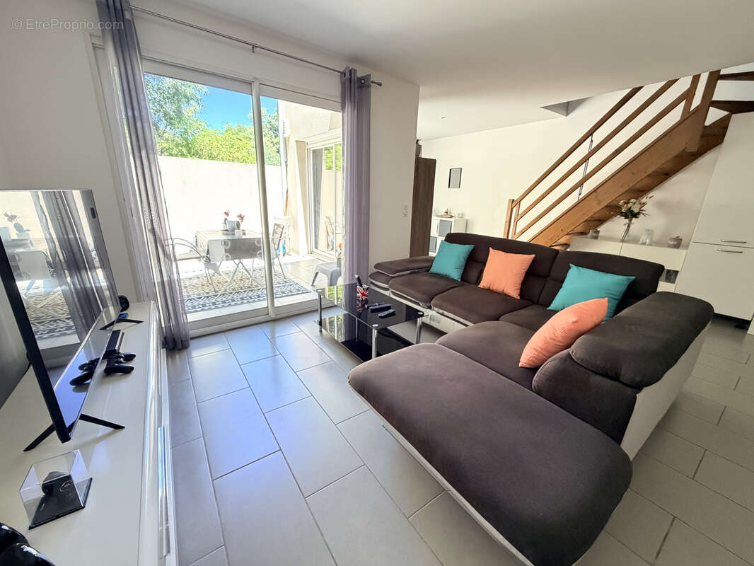 Appartement à SAINT-PAUL-ET-VALMALLE