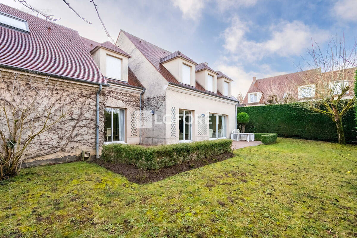 Maison à LOUVECIENNES