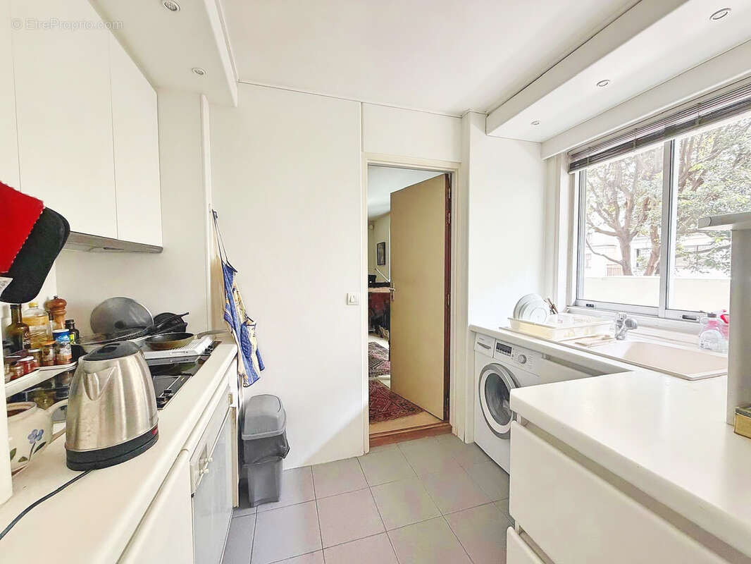 Appartement à PARIS-11E