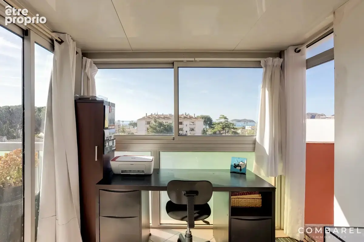 Appartement 3 pièces 66 m² à vendre à La Ciotat (13600) - photo 8