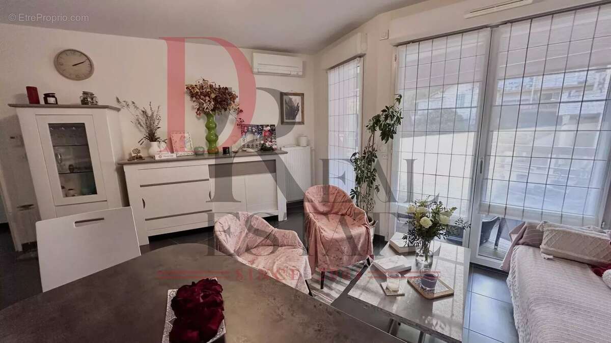 Appartement à ROQUEBRUNE-CAP-MARTIN