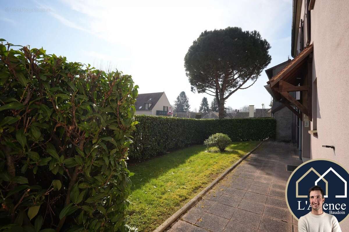 Appartement à EPERNON