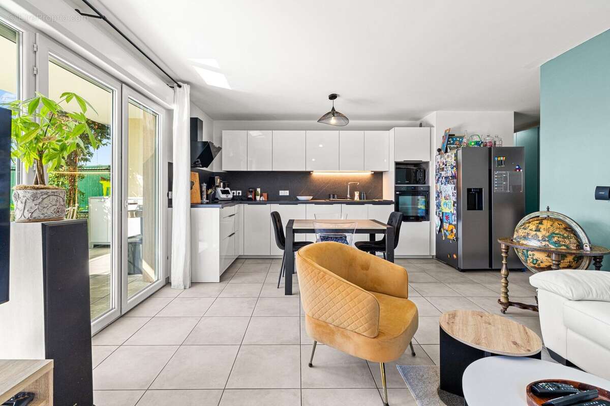 Appartement 63 m² à Saint-Laurent-Du-Var  - photo 6
