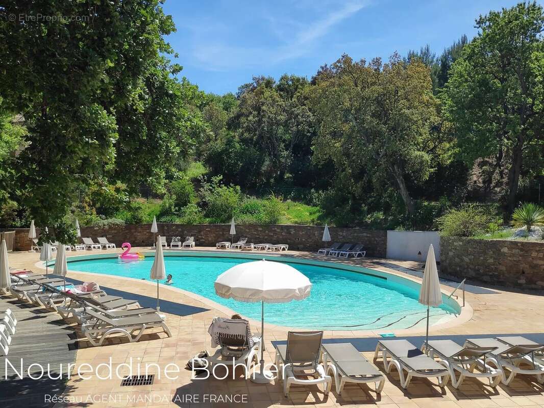 Appartement à GRIMAUD
