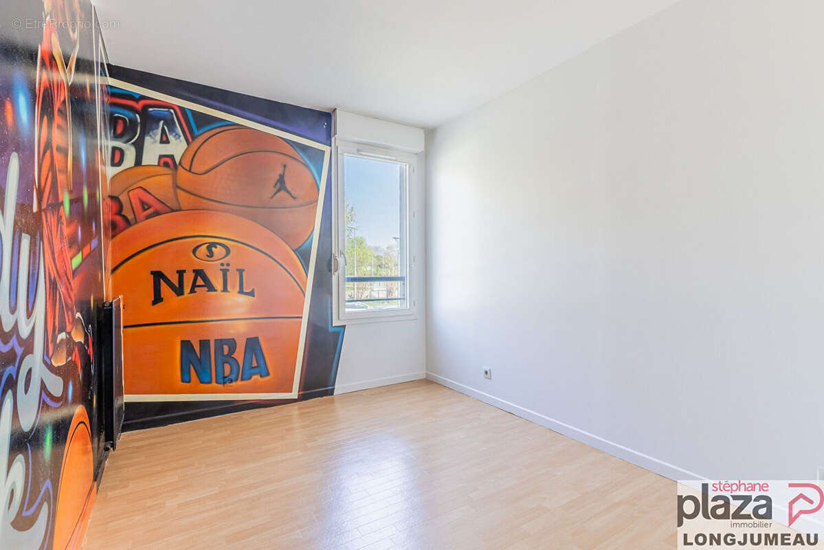 Appartement à CHILLY-MAZARIN