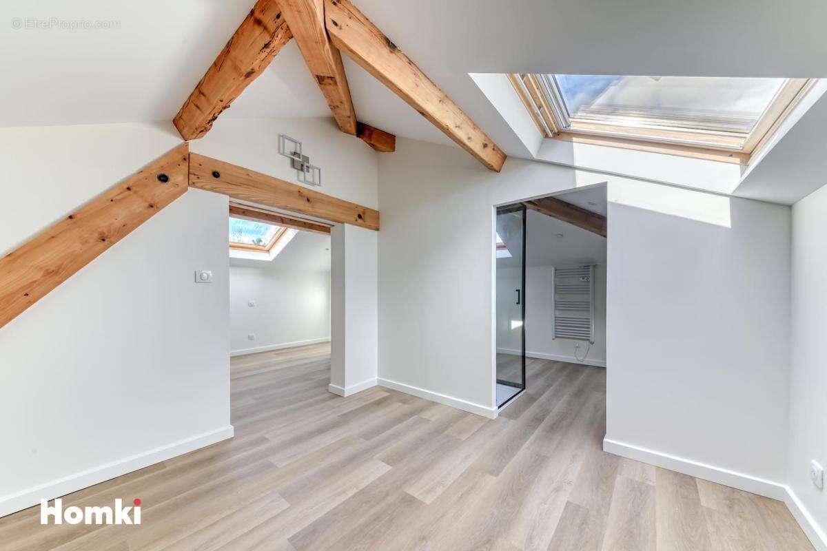 Maison/Villa T6 de 165 m2 à Sainte-Consorce 69280 - photo 13