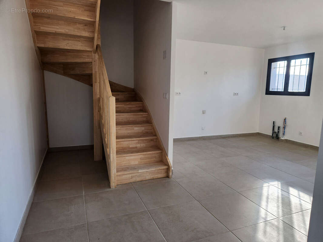 Appartement à VEDENE