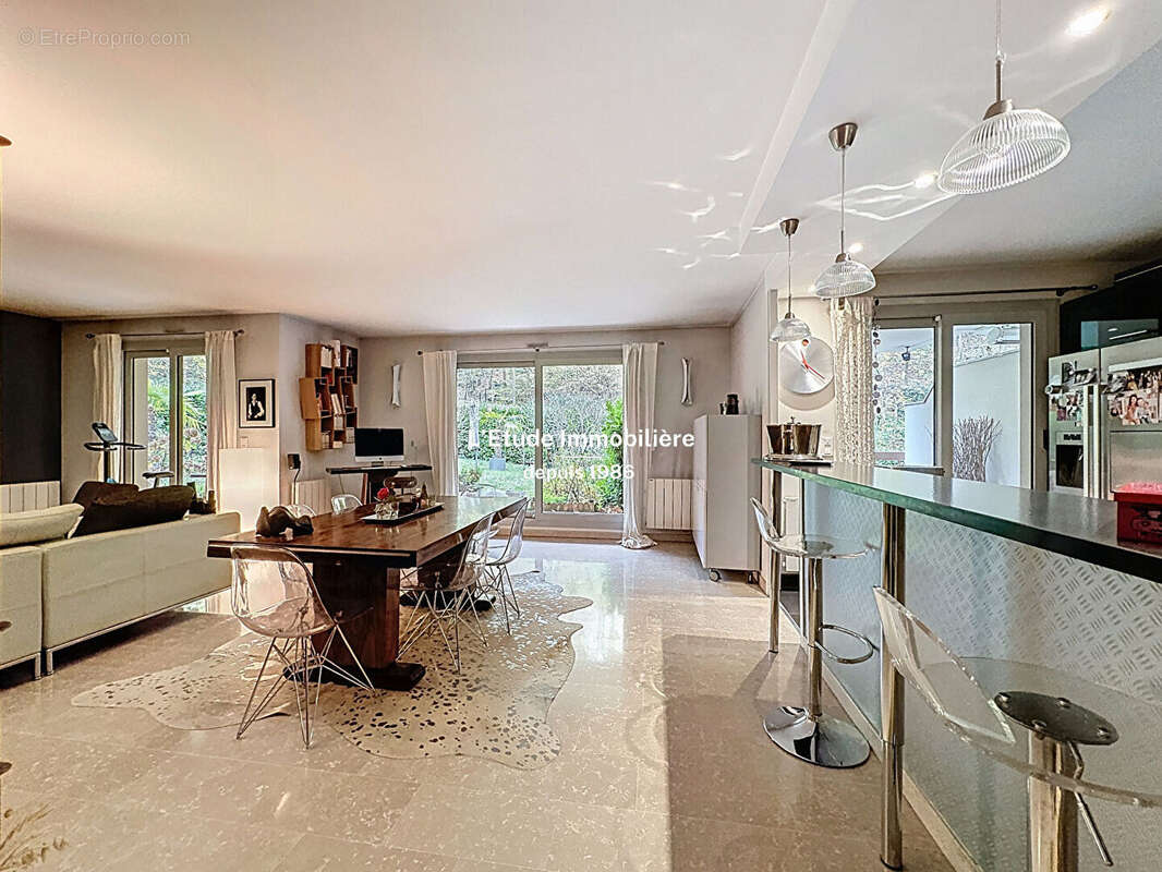 Appartement à CALUIRE-ET-CUIRE