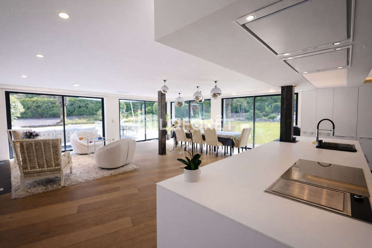 Maison à MOUGINS