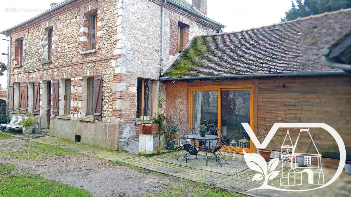 Maison à SAINT-GERMER-DE-FLY