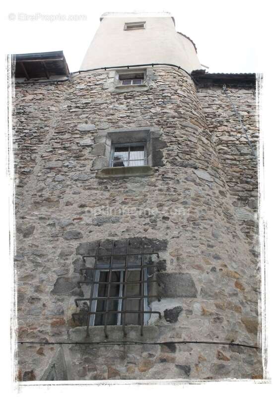 Maison à COURPIERE