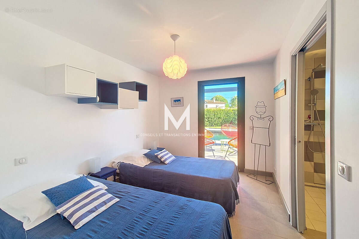 Maison à PLAN-DE-LA-TOUR