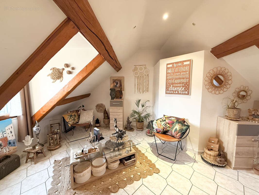 Maison à NANTEUIL-LES-MEAUX