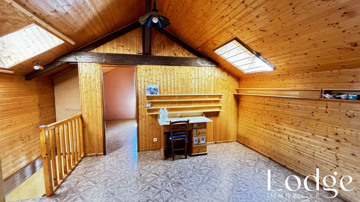 Maison 145 m² à L'argentiere-La-Bessee  - photo 8