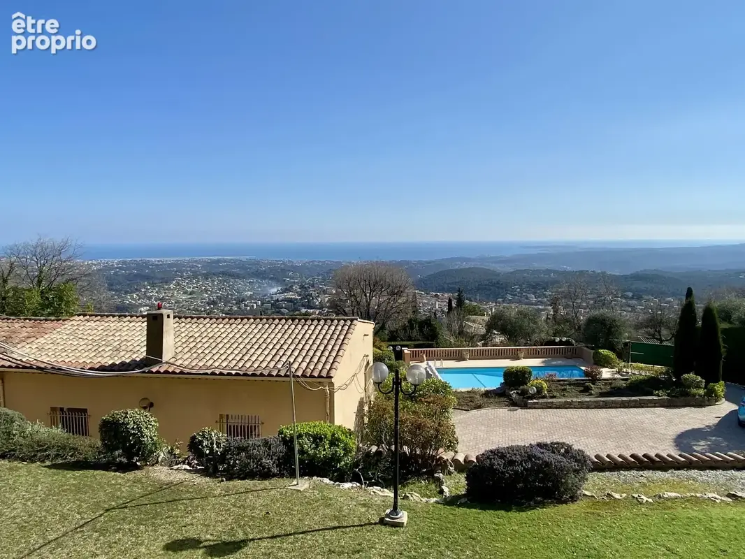Vue panoramique sur toute la côte d'azur - Villa de 220 m2 avec piscine - photo 18