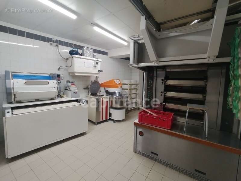 Commerce à VARANGEVILLE