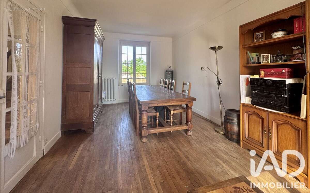 Maison 106 m² à Champs-Sur-Yonne  - photo 9
