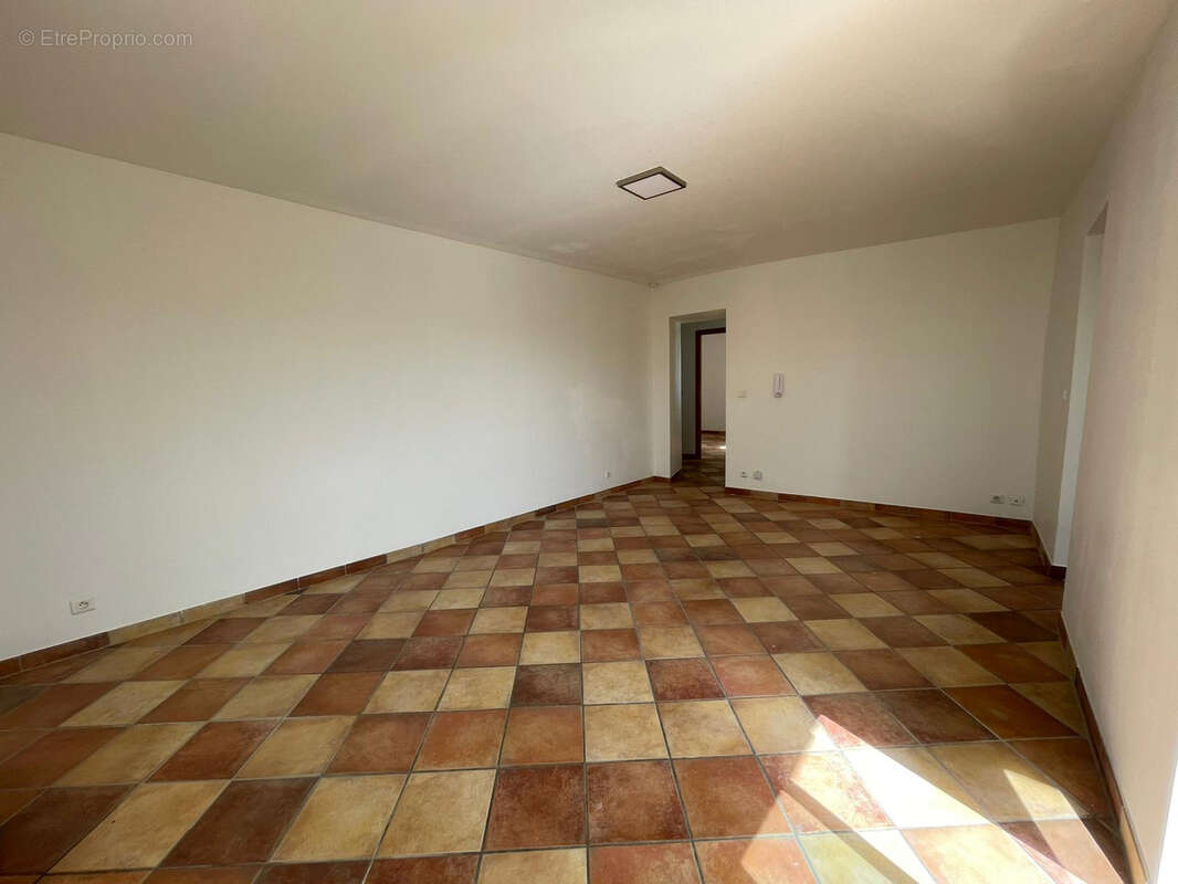 Appartement à PONT-SAINT-ESPRIT