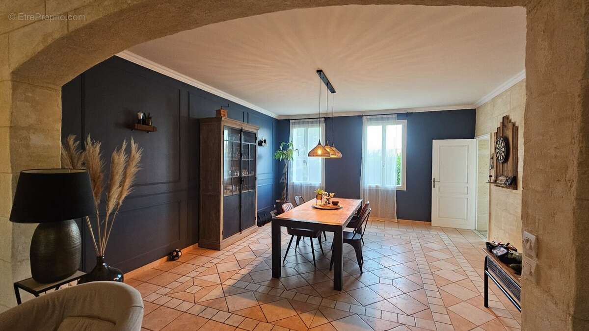 Maison à VILLEGOUGE