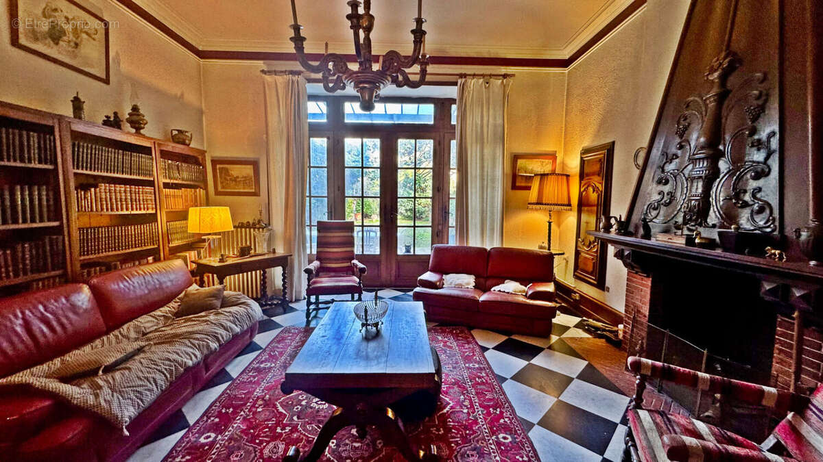 Appartement à BEZIERS