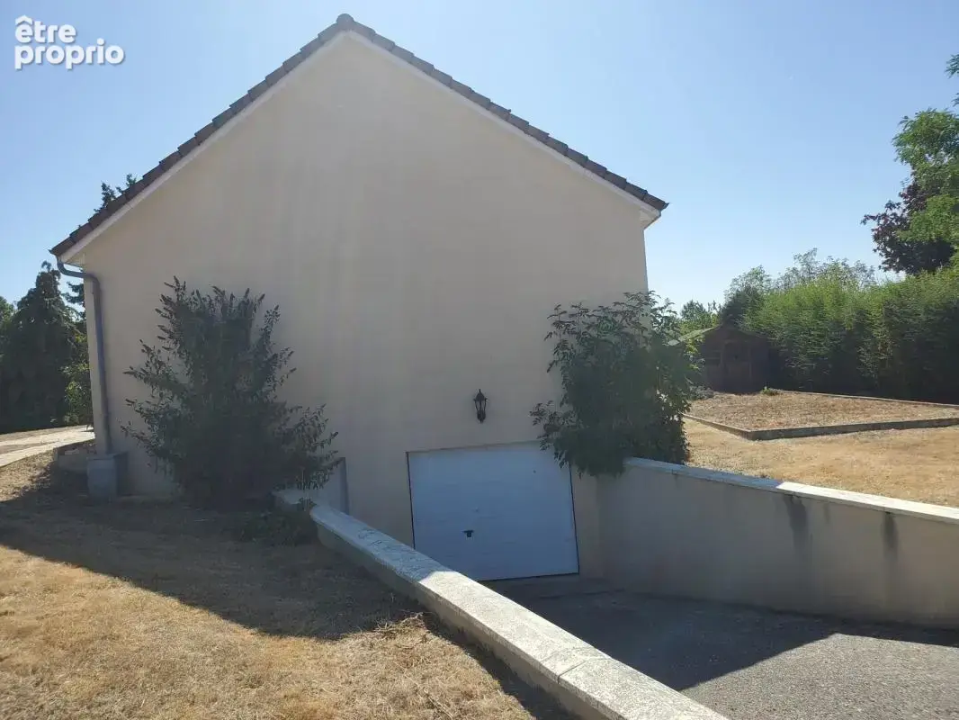 10 kms de Verneuil Pavillon trois chambres avec sous-sol - photo 9