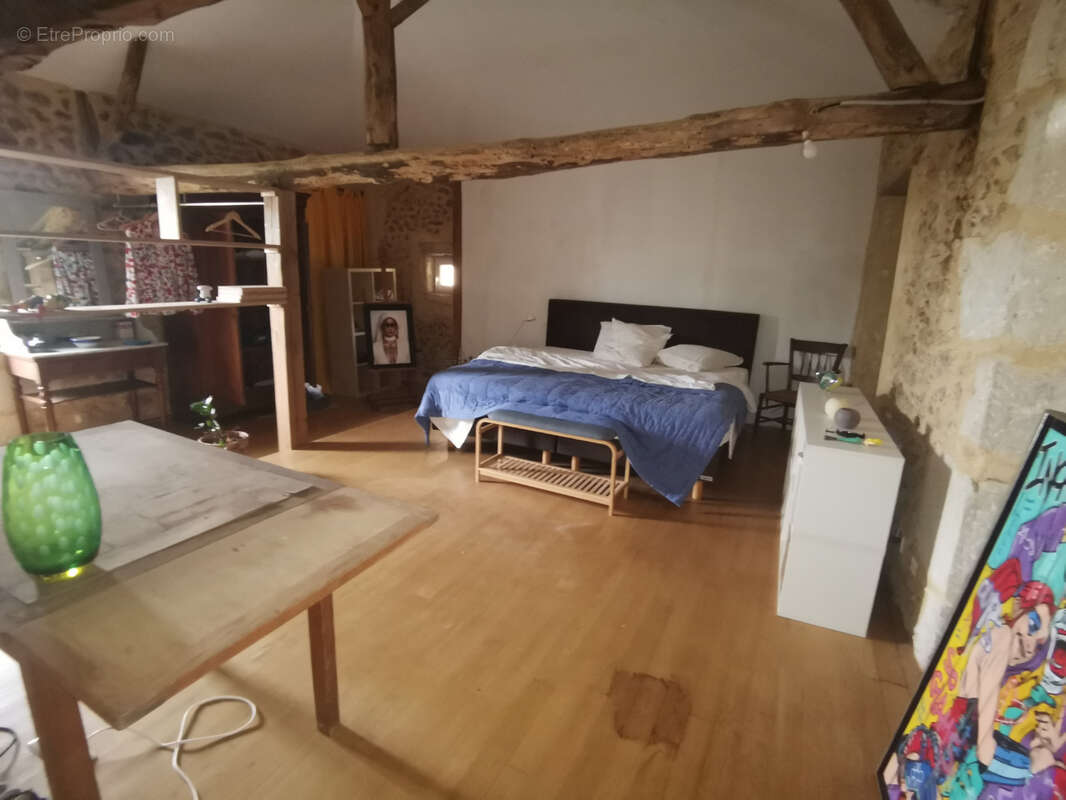 Autre à PERIGUEUX