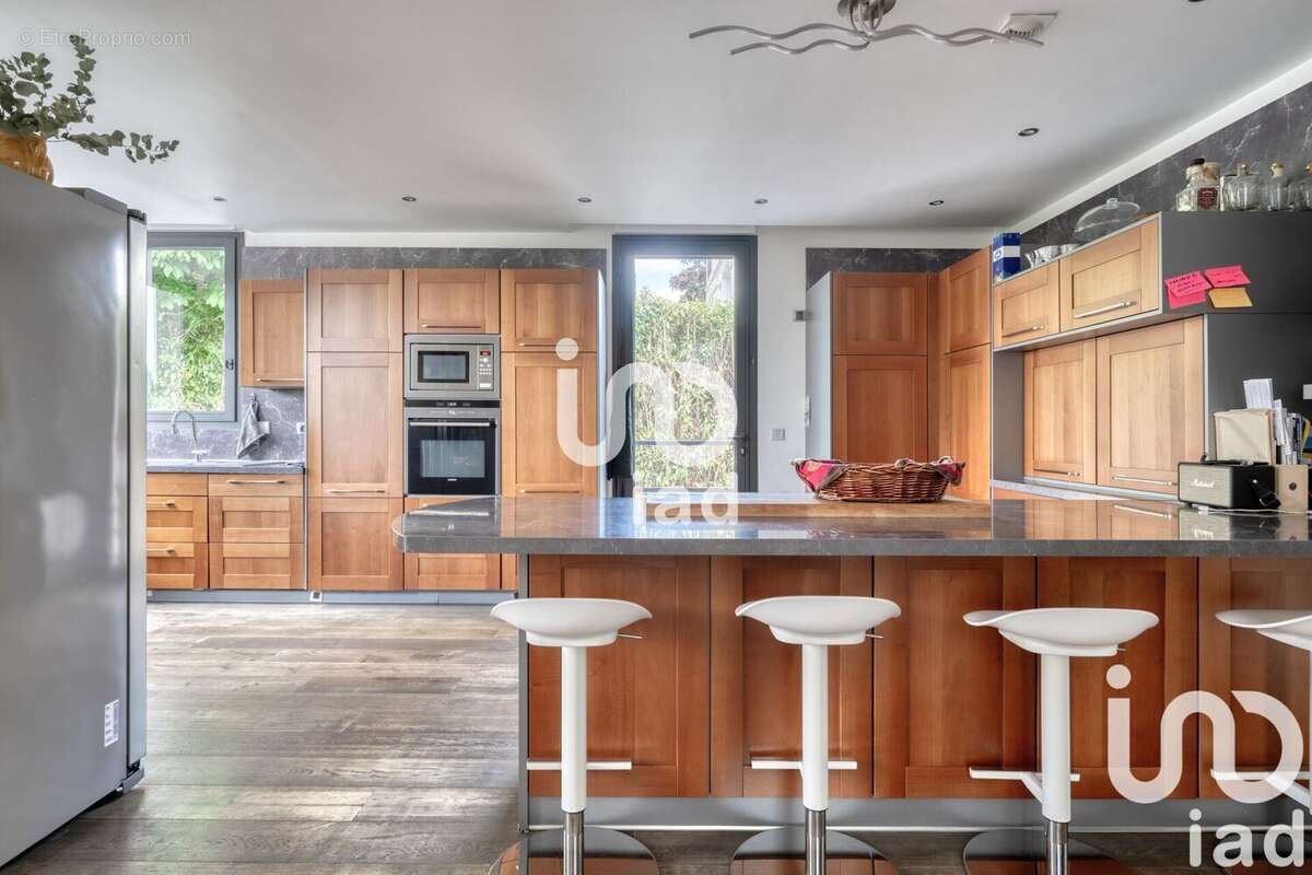 Maison 343 m² à Lagny-Sur-Marne  - photo 7